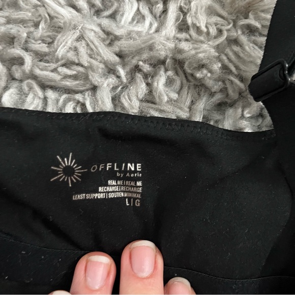 Offline by Aerie black cropped athletic tank size large - Picture 3 of 3